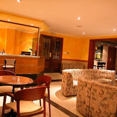 Pineiro 2 Estrellas Superior Otel